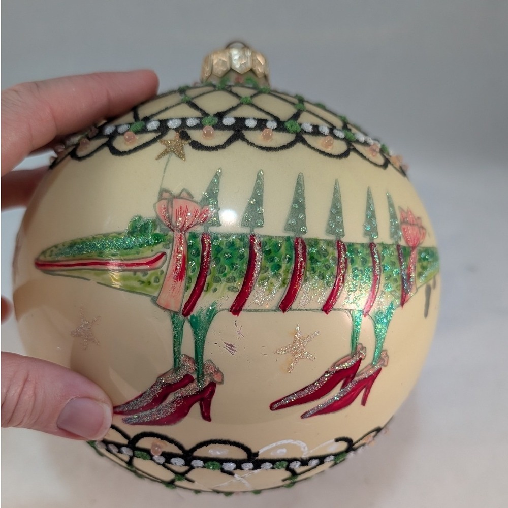 CHRISTMAS KRINKLES ALLIGATOR JUMBO GLASS BALL ORNAMENT Whimsical Cream Green Red